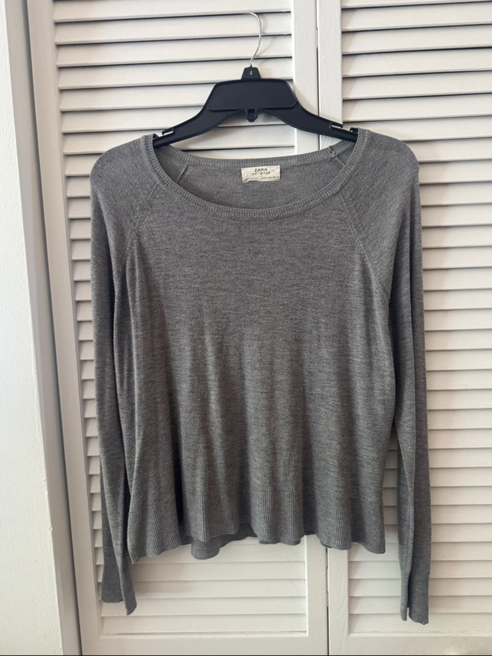 Zara Gray Lightweight Long-Sleeve Knit Top